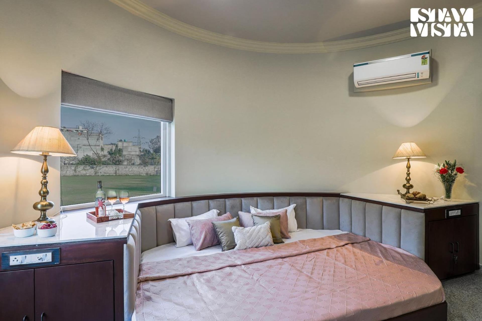 Stayvista'S Mystic Castle With Terrace, Swimming Pool, Lawn With Gazebo Jaipur Exterior photo