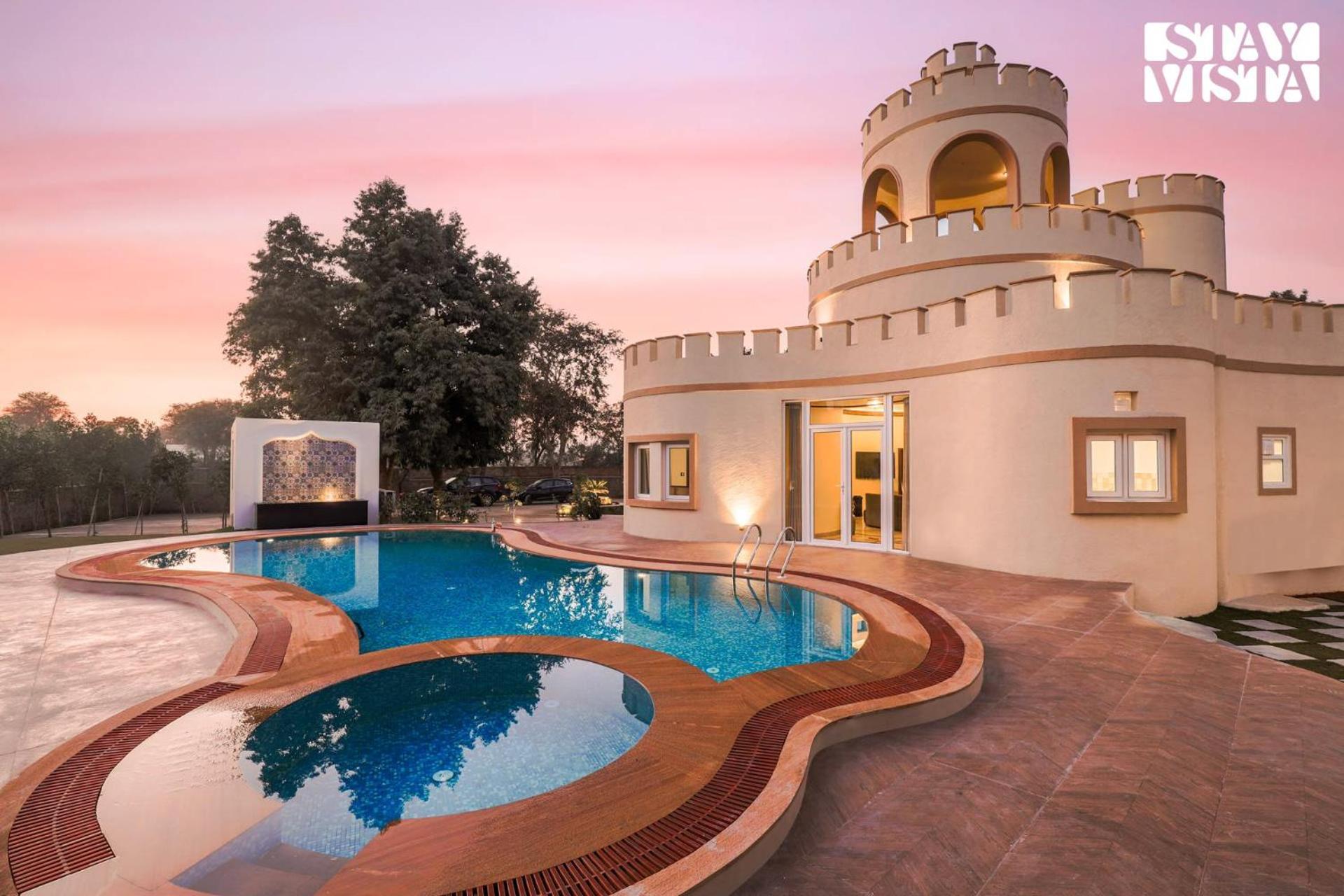Stayvista'S Mystic Castle With Terrace, Swimming Pool, Lawn With Gazebo Jaipur Exterior photo